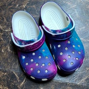 Galaxy Crocs women’s size 8